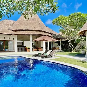  Villa The Mutiara Boutique Indonesien